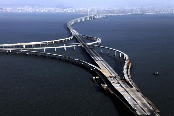 Qingdao Haiwan Bridge