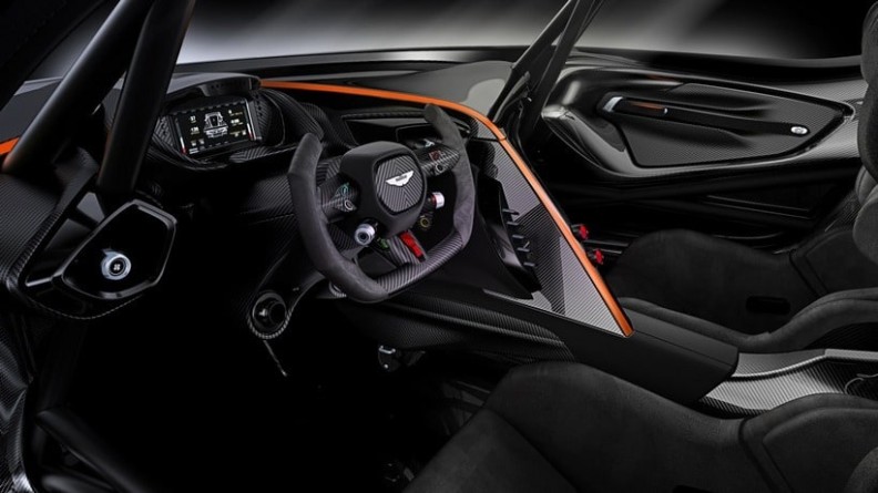 Aston Martin Vulcan3