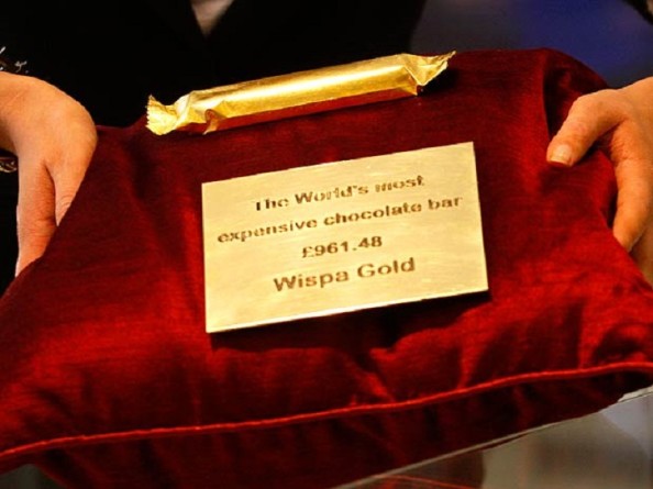 Wispa Gold Wrapped Chocolate (2)