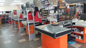 На касата в магазина