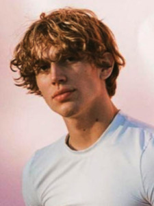 Vinnie Hacker1