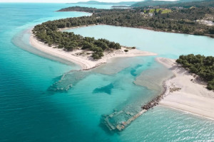 Port Glarokavos Lagoon